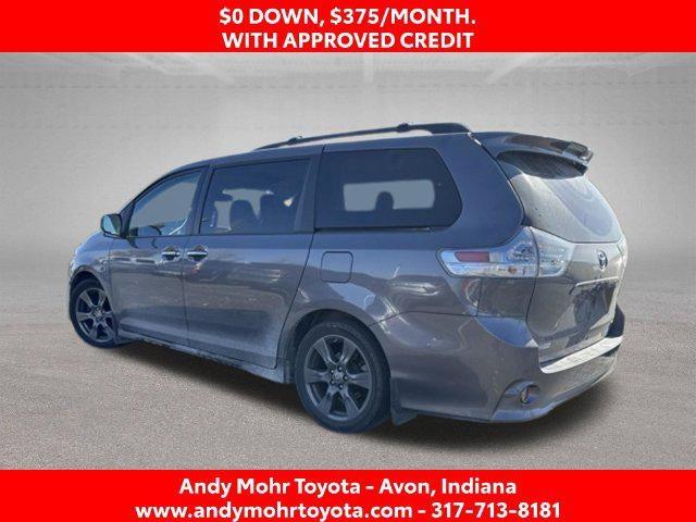 2020 Toyota Sienna SE 8 Passenger