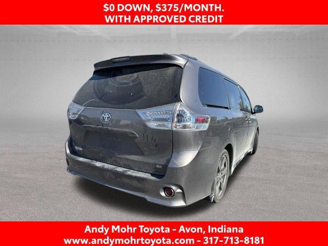 2020 Toyota Sienna SE 8 Passenger