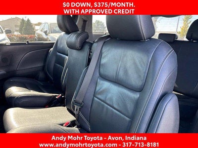 2020 Toyota Sienna SE 8 Passenger