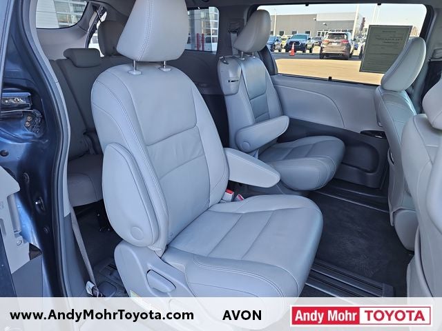 2016 Toyota Sienna XLE
