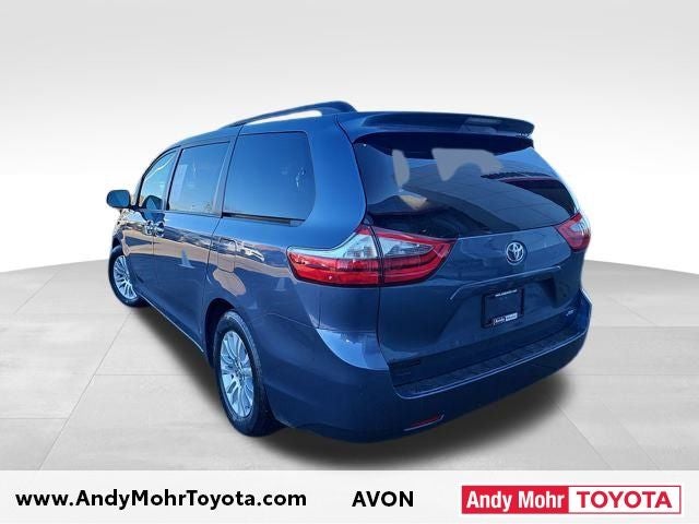 2016 Toyota Sienna XLE