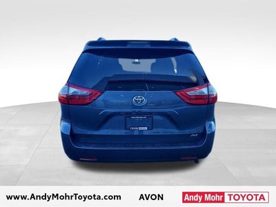 2016 Toyota Sienna XLE