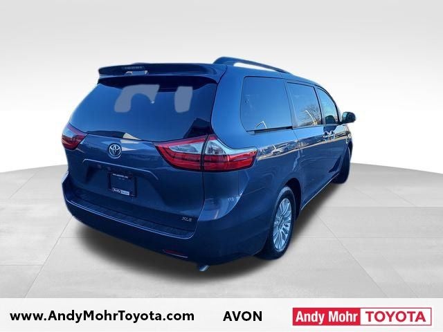 2016 Toyota Sienna XLE