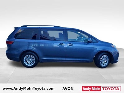 2016 Toyota Sienna XLE