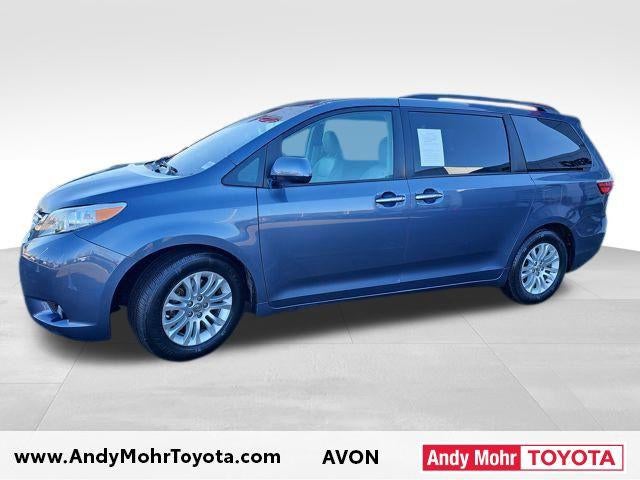 2016 Toyota Sienna XLE