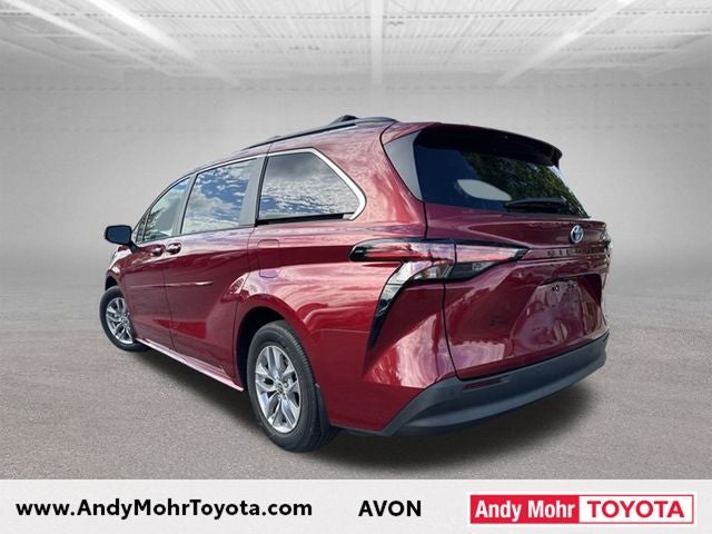 2022 Toyota Sienna XLE 7 Passenger