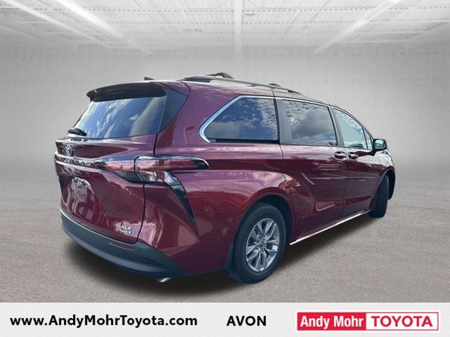 2022 Toyota Sienna XLE 7 Passenger