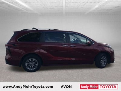 2022 Toyota Sienna XLE 7 Passenger