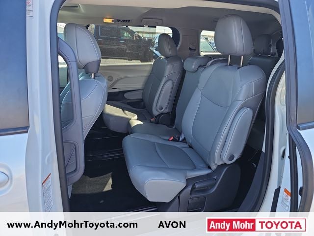 2023 Toyota Sienna XLE 8 Passenger