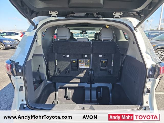 2023 Toyota Sienna XLE 8 Passenger