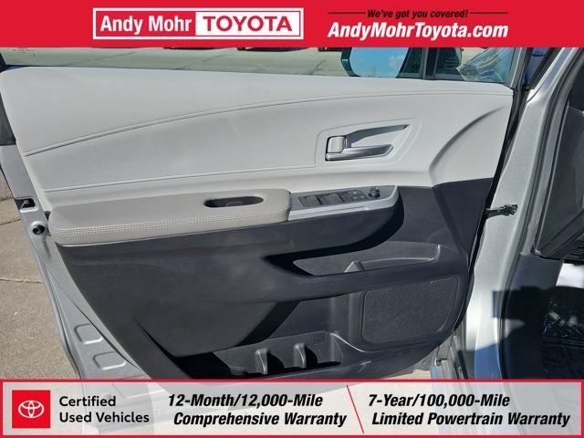 2025 Toyota Sienna XLE 8 Passenger