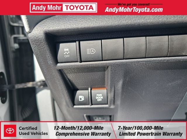 2025 Toyota Sienna XLE 8 Passenger