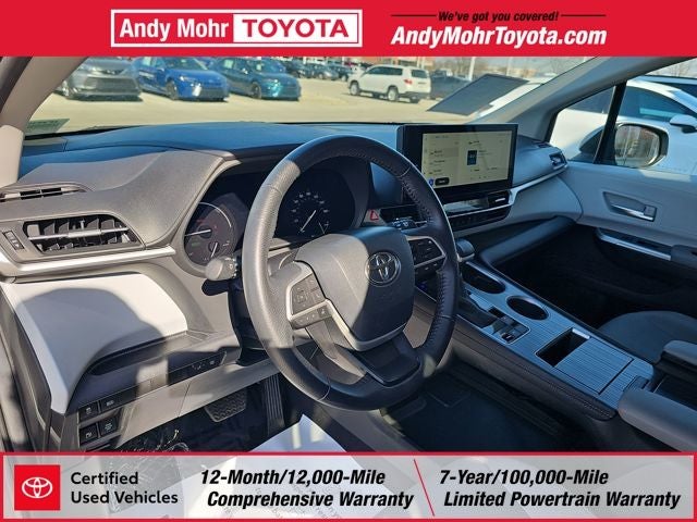 2025 Toyota Sienna XLE 8 Passenger
