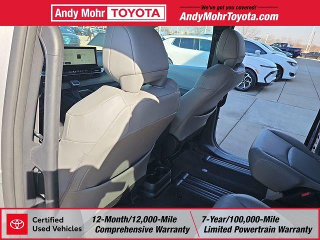 2025 Toyota Sienna XLE 8 Passenger