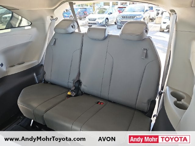 2022 Toyota Sienna XLE 7 Passenger