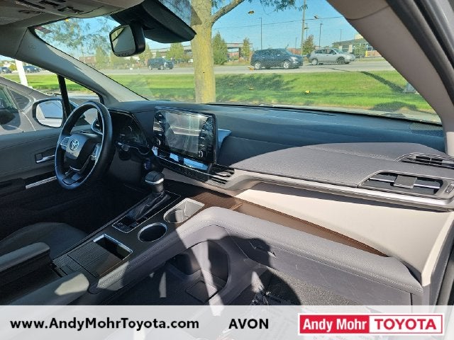 2022 Toyota Sienna XLE 7 Passenger