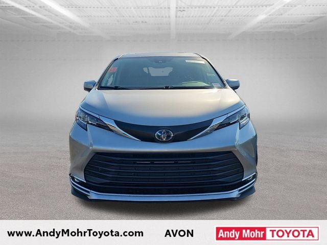 2022 Toyota Sienna XLE 7 Passenger