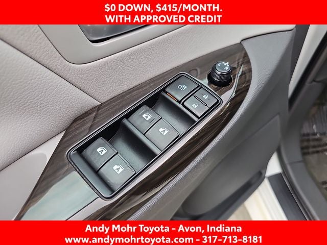 2017 Toyota Sienna XLE Premium 8 Passenger