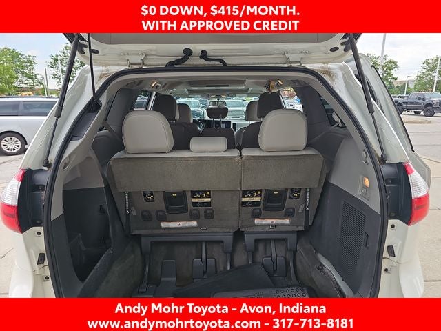 2017 Toyota Sienna XLE Premium 8 Passenger