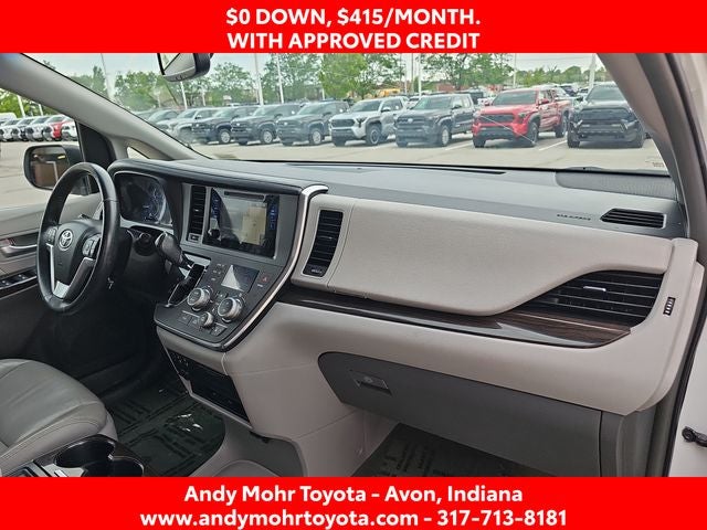 2017 Toyota Sienna XLE Premium 8 Passenger