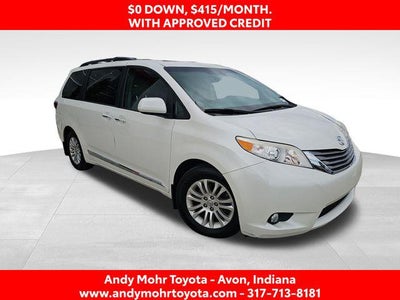2017 Toyota Sienna XLE Premium 8 Passenger