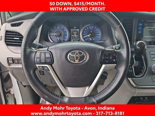 2017 Toyota Sienna XLE Premium 8 Passenger