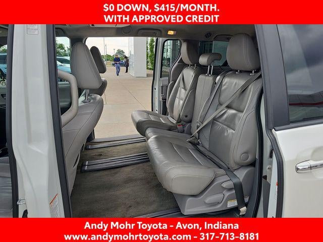 2017 Toyota Sienna XLE Premium 8 Passenger