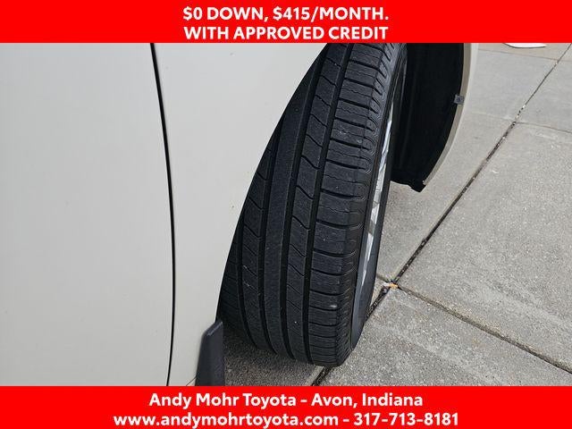 2017 Toyota Sienna XLE Premium 8 Passenger