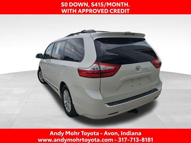 2017 Toyota Sienna XLE Premium 8 Passenger