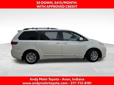 2017 Toyota Sienna XLE Premium 8 Passenger