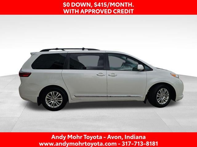 2017 Toyota Sienna XLE Premium 8 Passenger
