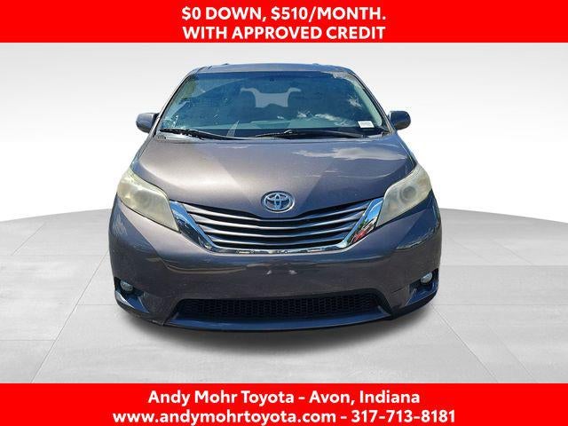 2017 Toyota Sienna XLE 8 Passenger