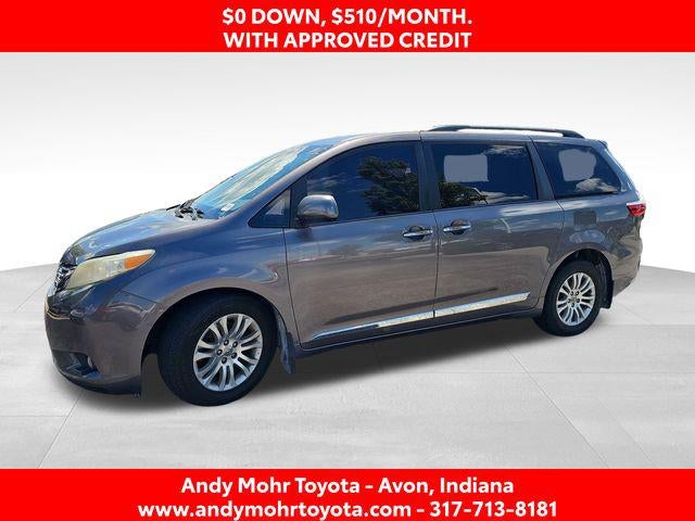 2017 Toyota Sienna XLE 8 Passenger