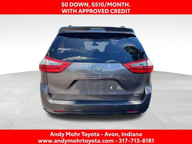 2017 Toyota Sienna XLE 8 Passenger