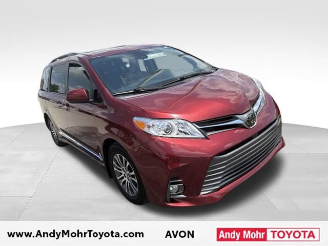 2018 Toyota Sienna XLE 8 Passenger