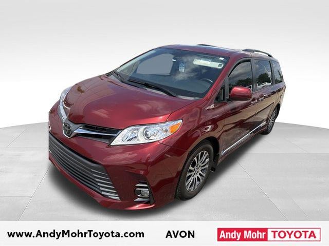 2018 Toyota Sienna XLE 8 Passenger