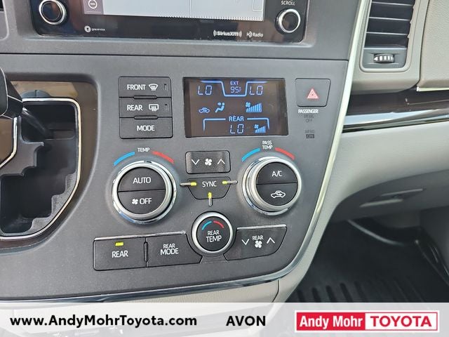 2019 Toyota Sienna XLE 8 Passenger