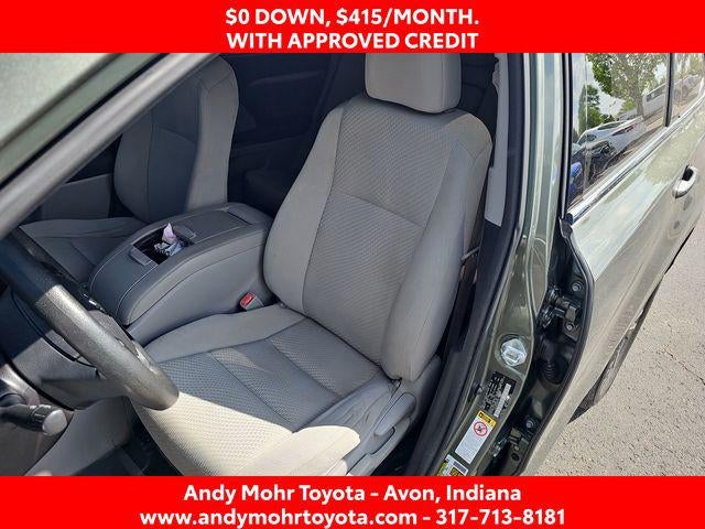 2017 Toyota Highlander LE