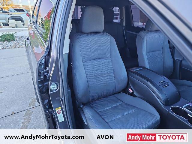 2014 Toyota Highlander LE