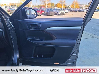 2014 Toyota Highlander LE