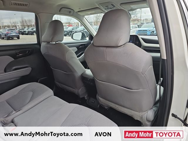 2021 Toyota Highlander LE