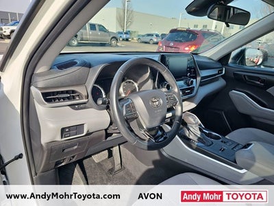 2021 Toyota Highlander LE