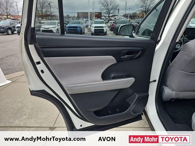 2021 Toyota Highlander LE