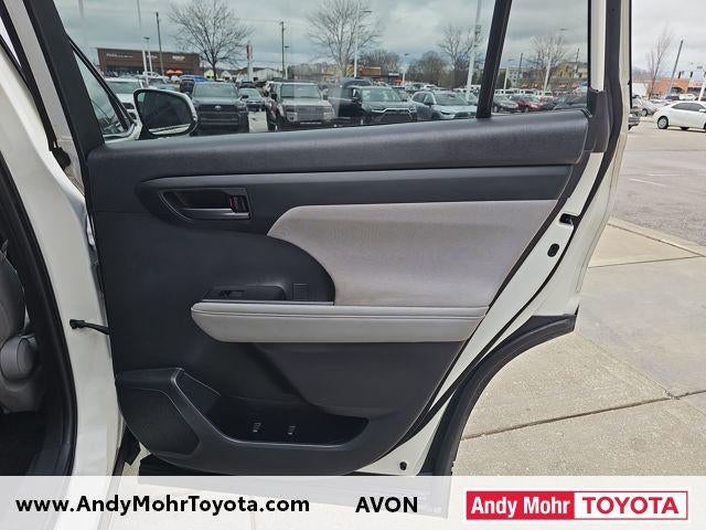 2021 Toyota Highlander LE