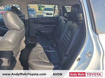 2020 Toyota Highlander LE