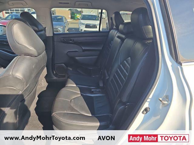 2020 Toyota Highlander LE