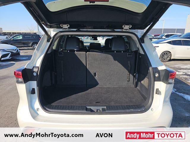 2020 Toyota Highlander LE