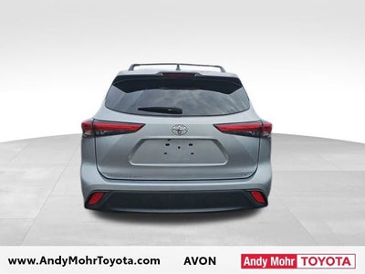 2022 Toyota Highlander LE