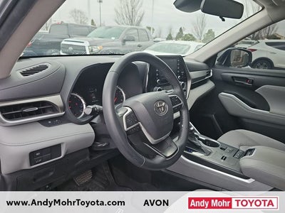 2022 Toyota Highlander LE