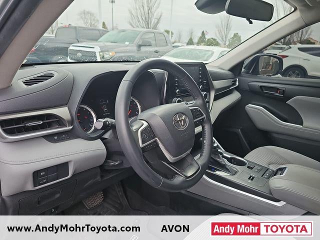 2022 Toyota Highlander LE